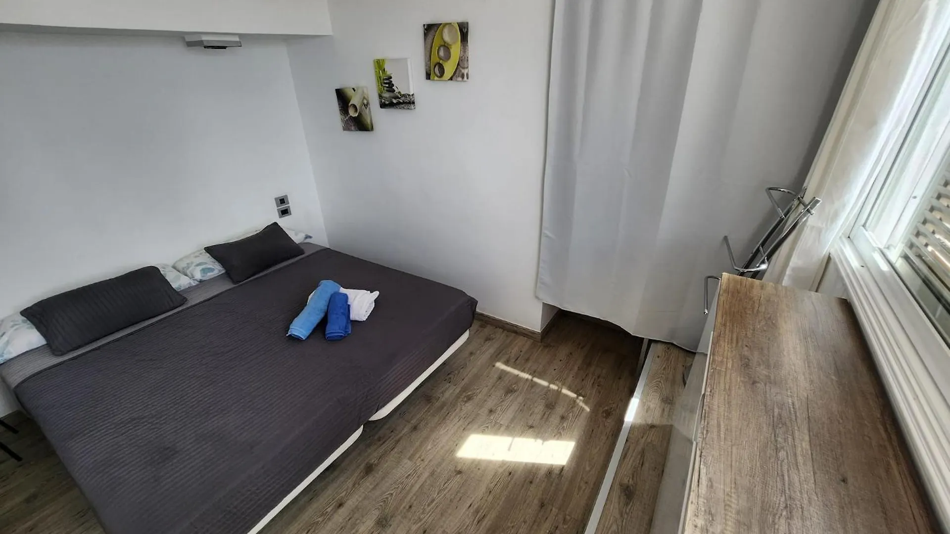 Апартаменты Los Gigantes,Huge Terrace,Sea View,Air Conditioning Пуэрто-де-Сантьяго 0*,  Испания